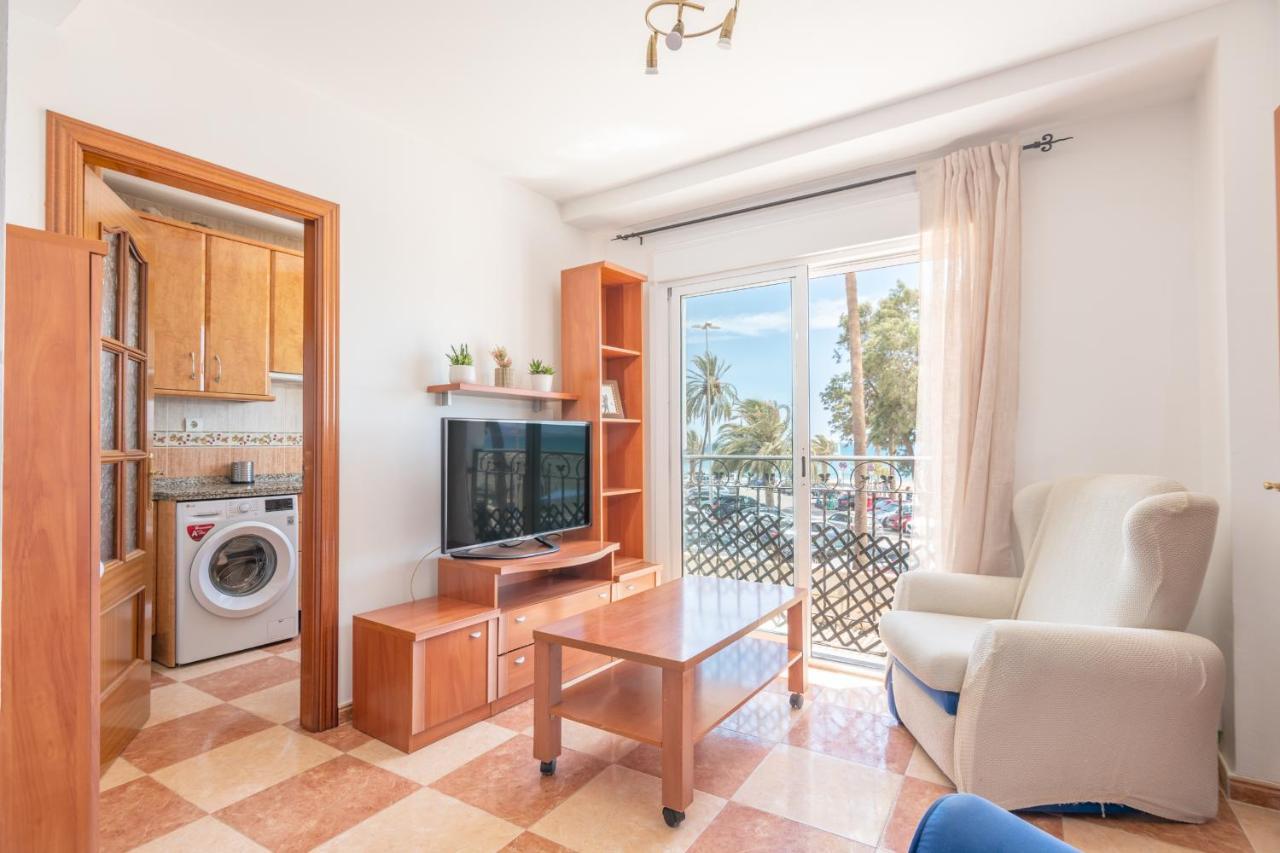 Renthas Pedregalejo Beach Apartments Malaga Exterior photo