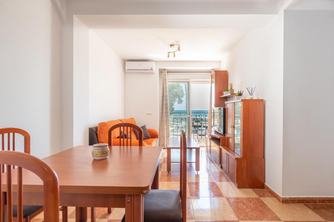 Renthas Pedregalejo Beach Apartments Malaga Exterior photo