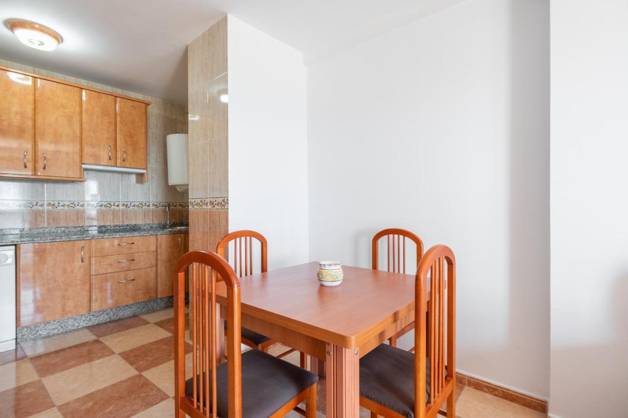 Renthas Pedregalejo Beach Apartments Malaga Exterior photo
