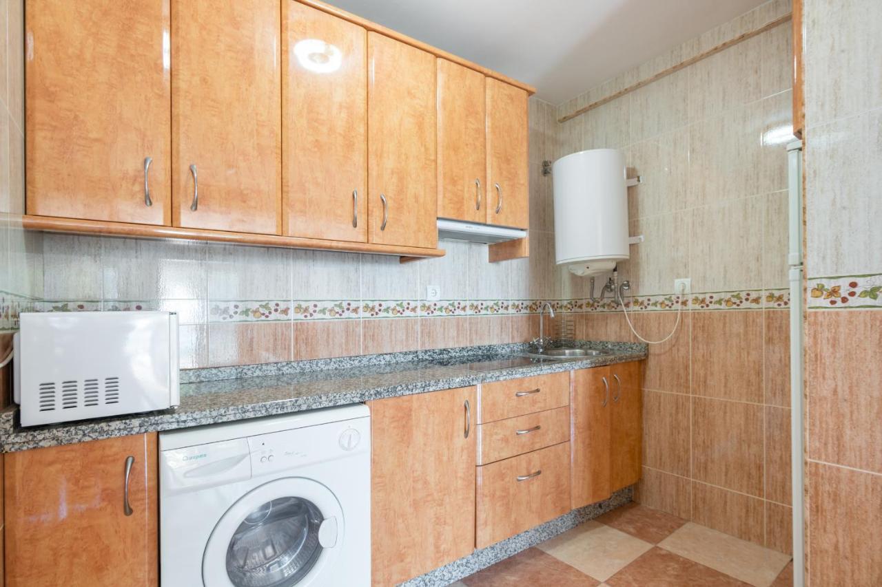 Renthas Pedregalejo Beach Apartments Malaga Exterior photo