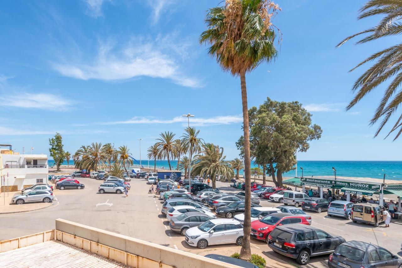 Renthas Pedregalejo Beach Apartments Malaga Exterior photo
