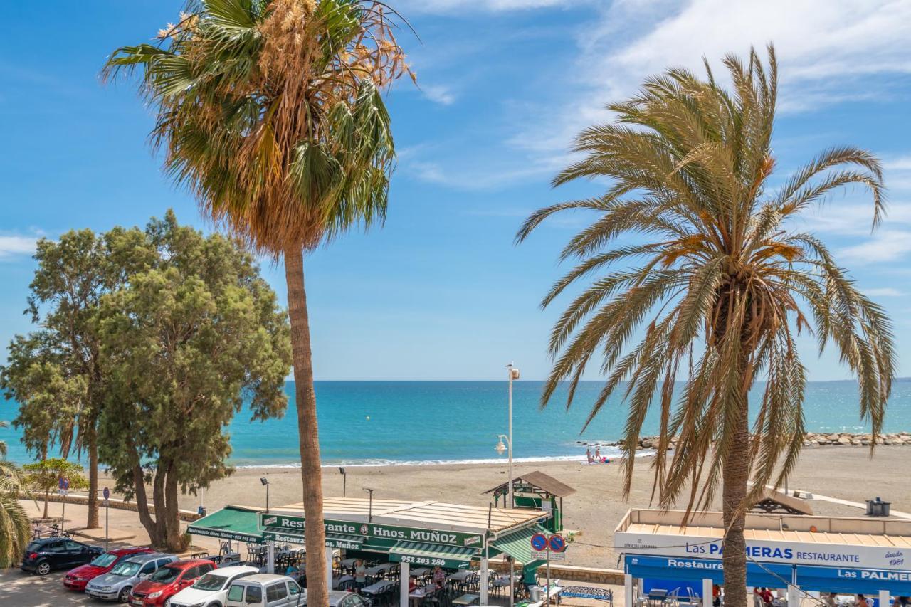 Renthas Pedregalejo Beach Apartments Malaga Exterior photo
