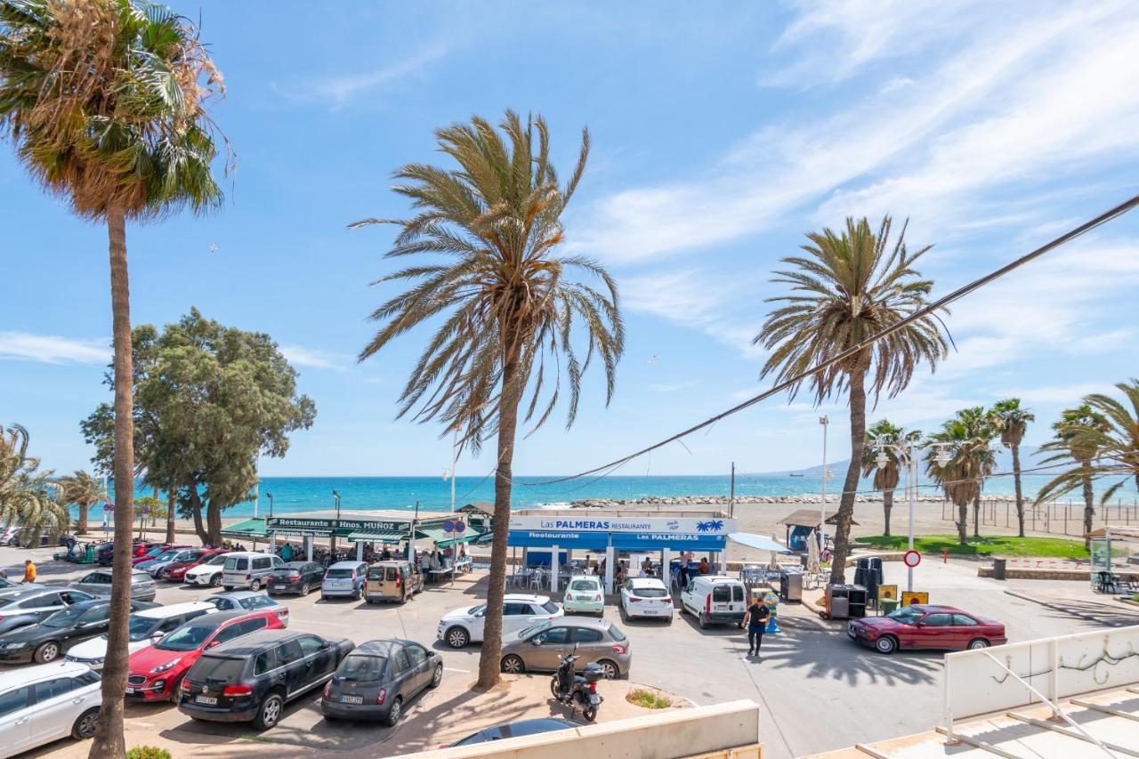 Renthas Pedregalejo Beach Apartments Malaga Exterior photo